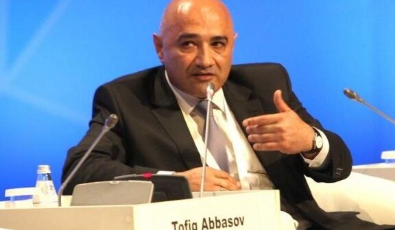 POLİTOLOQDAN SENSASİYA: AMERİKA SÜRÜŞKƏN OYUNA QATILIB, HƏDƏF AZƏRBAYCAN DEYİL…