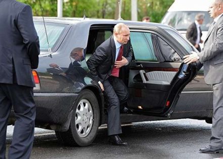 Putinin limuzininə bombalı maşın çırpıldı, güclü partlayış və… – SUİ-QƏSDİN DETALLARI