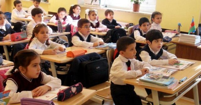 MƏKTƏBLƏRDƏ BASABAS, RƏZALƏT, BİR SİNİFDƏ 30-40 ŞAGİRD… – EKSPERTDƏN ETİRAZ
