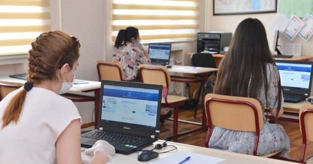 Sertifikasiyadan keçən müəllimlərə əlavələr sentyabrın sonunda veriləcək – RƏSMİ