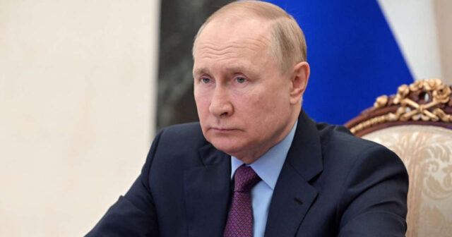 Rusiyalı deputatlardan Dumaya şok təklif: Putin vətənə xəyanətdə ittiham edilsin