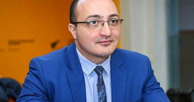 ƏLİYEV PAŞİNYANA QƏTİ ŞƏRT QOYUB – MAKRONLA GÖRÜŞÜN PƏRDƏARXASI…