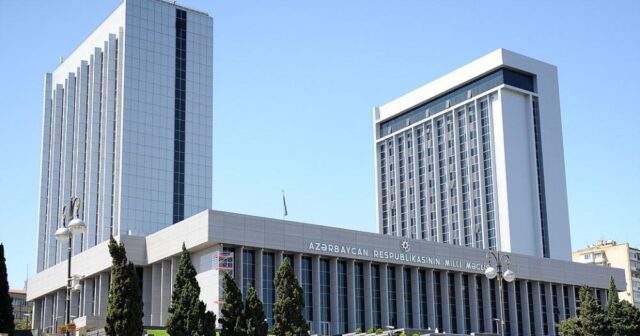 “Siyasi partiyalar haqqında” yeni qanun layihəsi ilə bağlı ictimai dinləmə təxirə salınıb