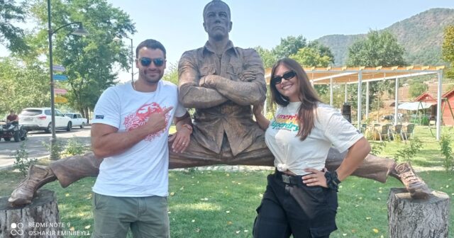 Van Dammın oğlu ilə gəlini Vəndam KƏNDİNDƏ – FOTO