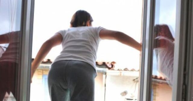 Bakıda məşhur klinikada intihar – Xəstə özünü 5-ci mərtəbədən atdı