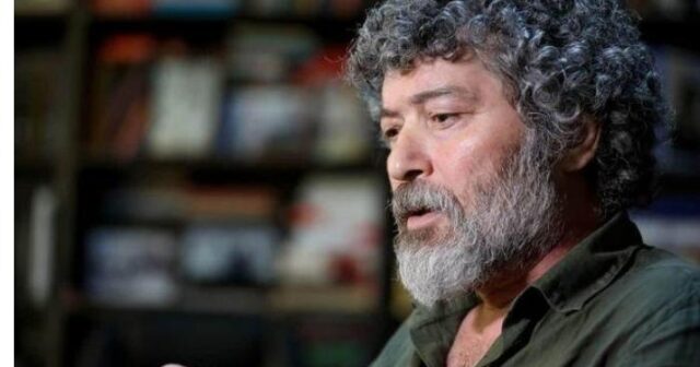 “AZAL-ın stüardessaları Azərbaycan dilinin anasını ağladır”