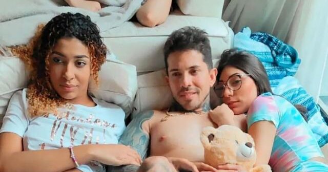 Evində 9 arvadı olan kişinin birinci arvadından şok etiraflar: “Həyatımdan razıyam”