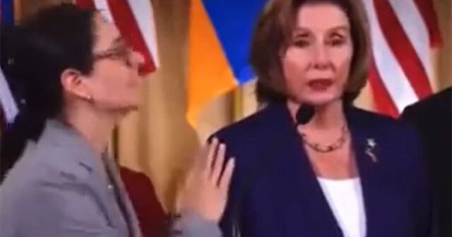 Nensi Pelosi erməni tərcüməçidən bunu gözləmirdi – Video