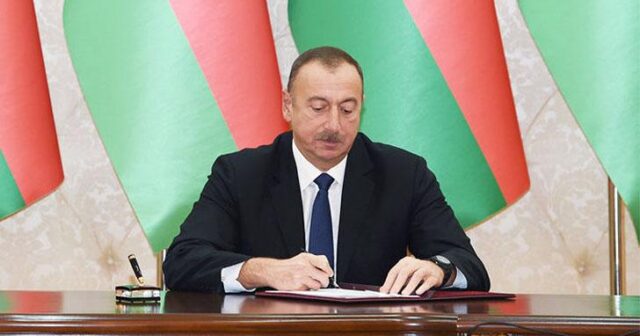 Prezident Əflatun Amaşovu təltif etdi