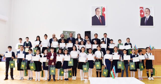 “Vətənim Azərbaycandır!” layihəsi çərçivəsində Şirvan məktəbliləri arasında şeir müsabiqəsi keçirilib