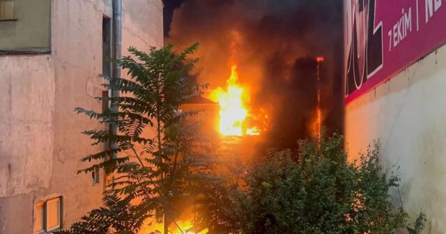 İstanbulda yaşayış binasında güclü partlayış – ölənlər var