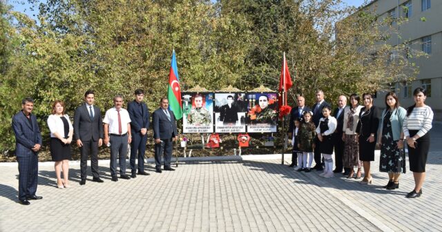 Şirvan şəhərində sakinlərlə növbəti səyyar görüş keçirilib