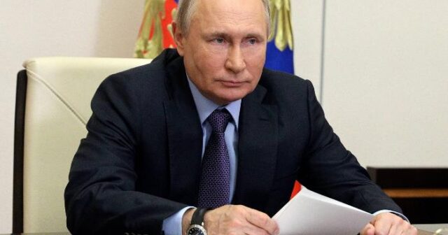 Putindən hərbi vəziyyətlə bağlı fərman