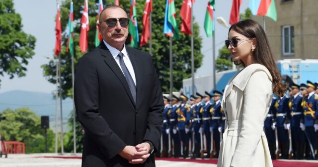 Prezident və birinci xanım City Hotel Agdam mehmanxanasının təməlini qoyublar