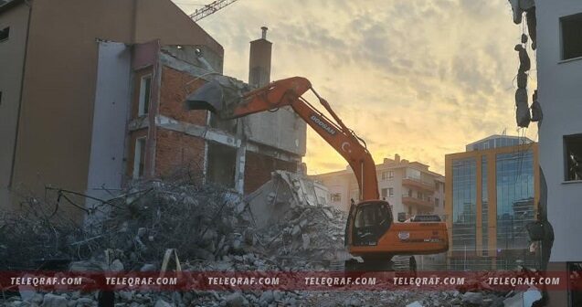 Ankarada Rəsulzadə adına liseyin binası söküldü – Foto
