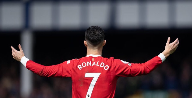 Ronaldo karyerasını BU KLUBDA davam etdirə bilər
