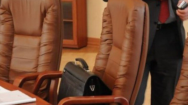 Bakıda bu məktəblərin direktorları işdən çıxarıldı – SİYAHI