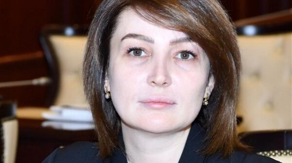 Jalə Əhmədova ərinin ölümündən danışdı: “Anidən başını yerə qoydu”