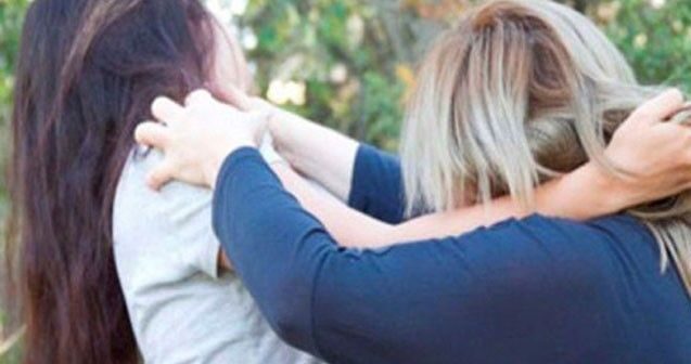 Bakıda qadın 10 manata görə iş yoldaşını döyüb