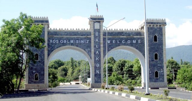 BALAKƏNDƏ DƏRƏBƏYLİK: 1 MİLYON CƏRİMƏ OLUNAN SAHİBKAR CAMAATA “QAN UDDURUR” – ŞİKAYƏT