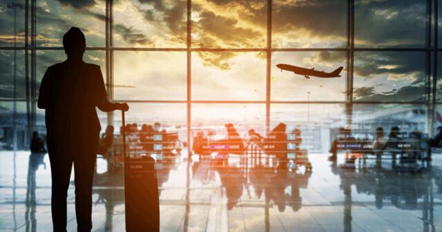 Bakı aeroportunda silahlı şəxs ələ keçirildi