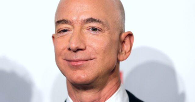 Ceff Bezos sərvətini hara bağışlayacağını AÇIQLADI
