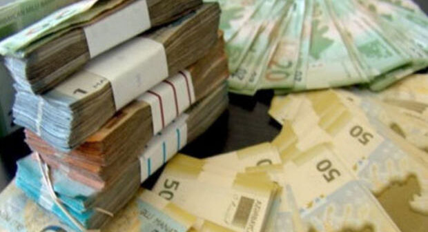 Müdirini zəhərləyib 423 min dollarını mənimsəyən qadının məhkəməsində şok AÇIQLAMALAR