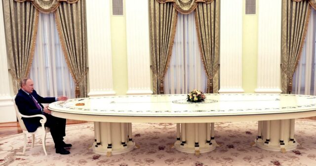 BRÜSSEL FORMATI ÇÖKÜR, PUTİN YENƏ İNHİSARI ƏLƏ KEÇİRİR – ŞƏRH