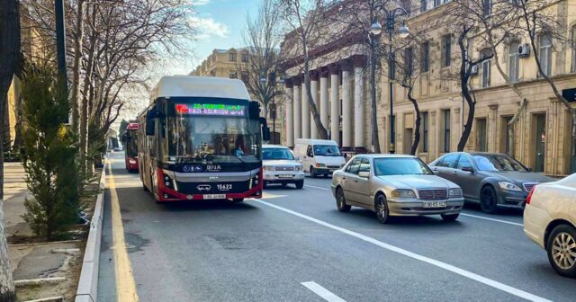 SÜRÜCÜLƏR YENİ AVTOBUS ZOLAQLARINA ETİRAZ EDİR