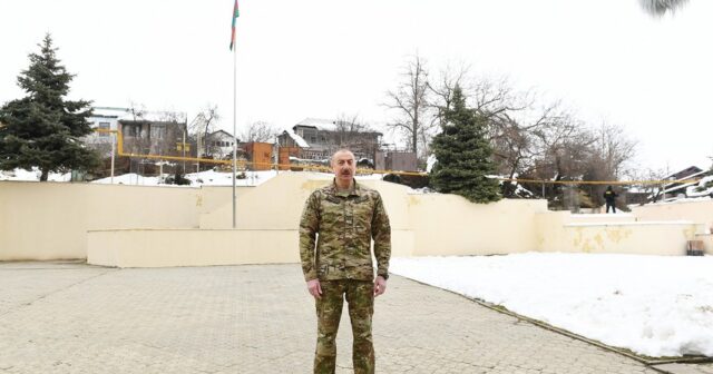 İlham Əliyev Füzulidə yeni hərbi hissədə yaradılan şəraitlə tanış olub