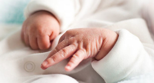 13 yaşlı qızın iki ay əvvəl dünyaya gətirdiyi körpə uşaq evinə yerləşdirildi – AÇIQLAMA