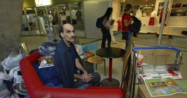 18 il aeroportda yaşayan şəxs vəfat etdi – FOTO