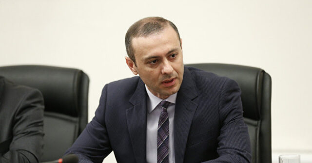 QRİQORYANDAN KREMLƏ ATMACA… İRƏVANLA MOSKVA ARASINDA ÇAT DƏRİNLƏŞİR…