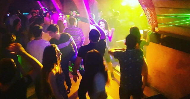 Bakıdakı “Mojo” gecə klubuna qızlar arasında dava