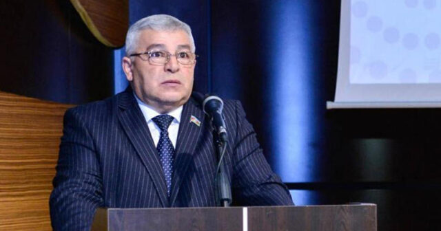 Deputatdan sülhməramlılara sərt reaksiya: “Bəlkə gülləbaran etmək istəyirsiniz bu camaatı?”