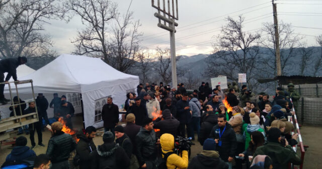 AKSİYALAR ZƏNGƏZUR DƏHLİZİNİN AÇILMASINA QƏDƏR DAVAM ETMƏLİDİR