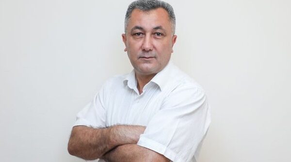 Hansı sözünə inanaq, Maşallah müəllim?