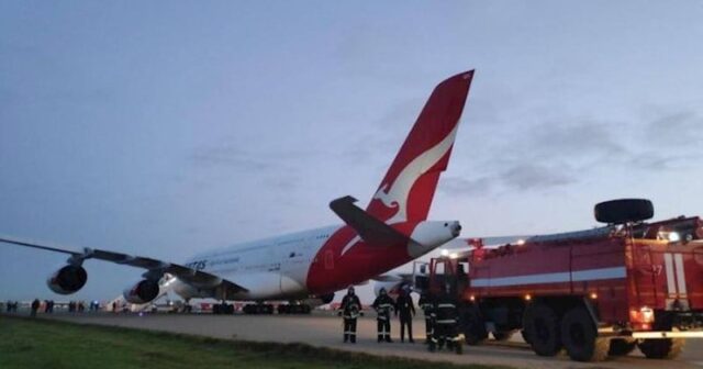 Sərnişinləri aparmaq üçün Bakıya daha bir iki göyərtəli “A380” gəldi – Video