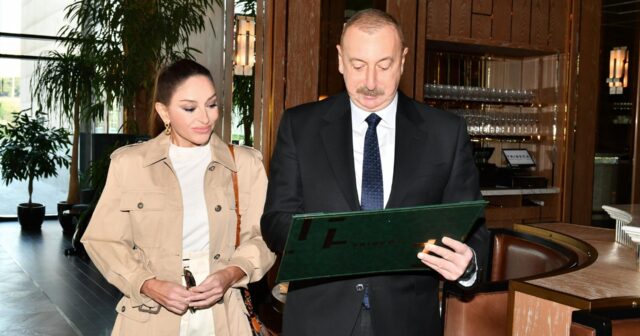 İlham Əliyev və Mehriban Əliyeva Bakıda hotelin açılışında – FOTOLAR