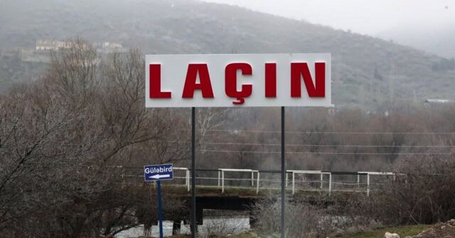 LAÇIN DƏHLİZİNDƏKİ GÖMRÜK POSTUNDA AZƏRBAYCAN MAŞINLARI ONLAYN REJİMDƏ İZLƏYƏ BİLƏCƏK