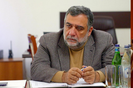 VARDANYAN ƏSGƏRANA GETDİ: “HƏRBİ YOLLA MÜBARİZƏ APARMALIYIQ”
