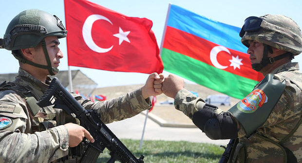 Müdafiə Nazirliyi “Qardaş yumruğu” təlimindən görüntülər yaydı – VİDEO