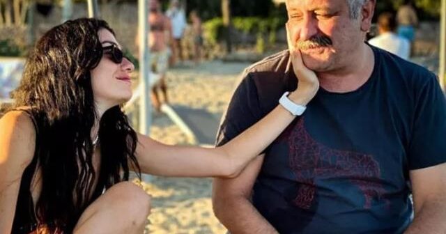 Məşhur aktrisa özündən 19 yaş böyük sevgilisi ilə ayrıldı – FOTO