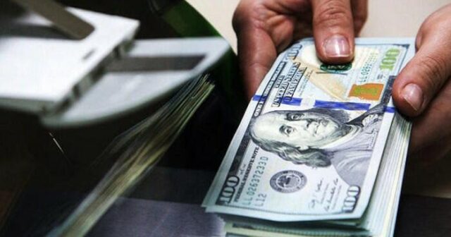 Rusiyada dollar bahalaşmaqda davam edir
