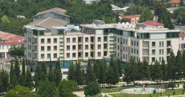 Azərbaycanda 9 milyon manata hotel satılır
