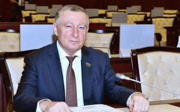 MƏŞHUR MƏMMƏDOV: “DÜNYADA GEDƏN İQTİSADİ PROSESLƏR FONUNDA MAAŞ-PENSİYA ARTIMI GÖSTƏRİR Kİ…”