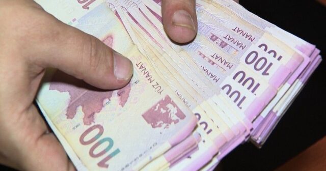 Bu şəxslərin də maaşı artırıldı