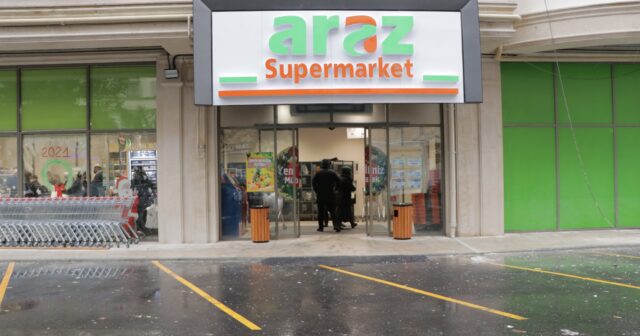 “ARAZ” MARKETLƏRDƏ  QİYMƏT KƏLƏYİ – FAKT