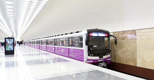 Bakı metrosunda maşinist iş başında öldü