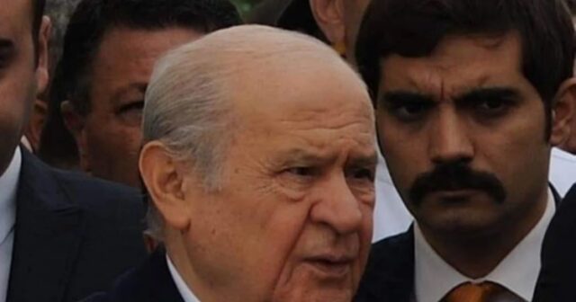 BAĞÇALININ PARTİYASI QƏTLƏ GÖRƏ ÇALXALANIR – MHP-DƏ İSTEFALAR…